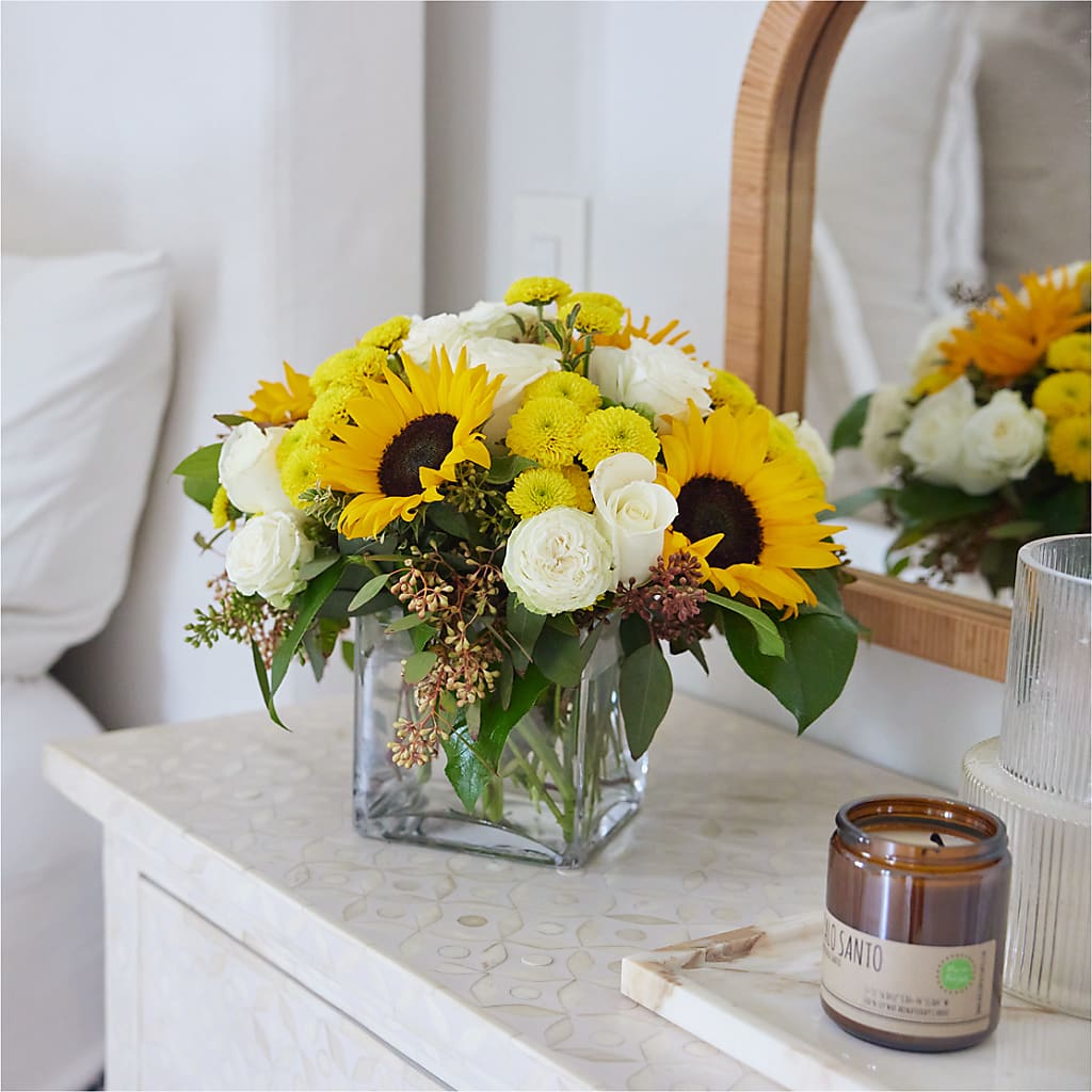 Luminous Morning Bouquet – CANDY'S CREATIONS, Hermitage MO