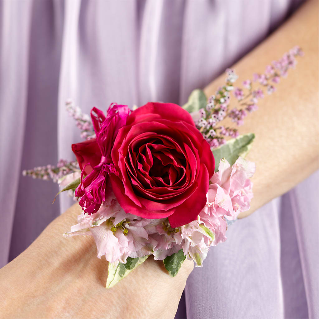Rose Charm Corsage – CANDY'S CREATIONS, Hermitage MO