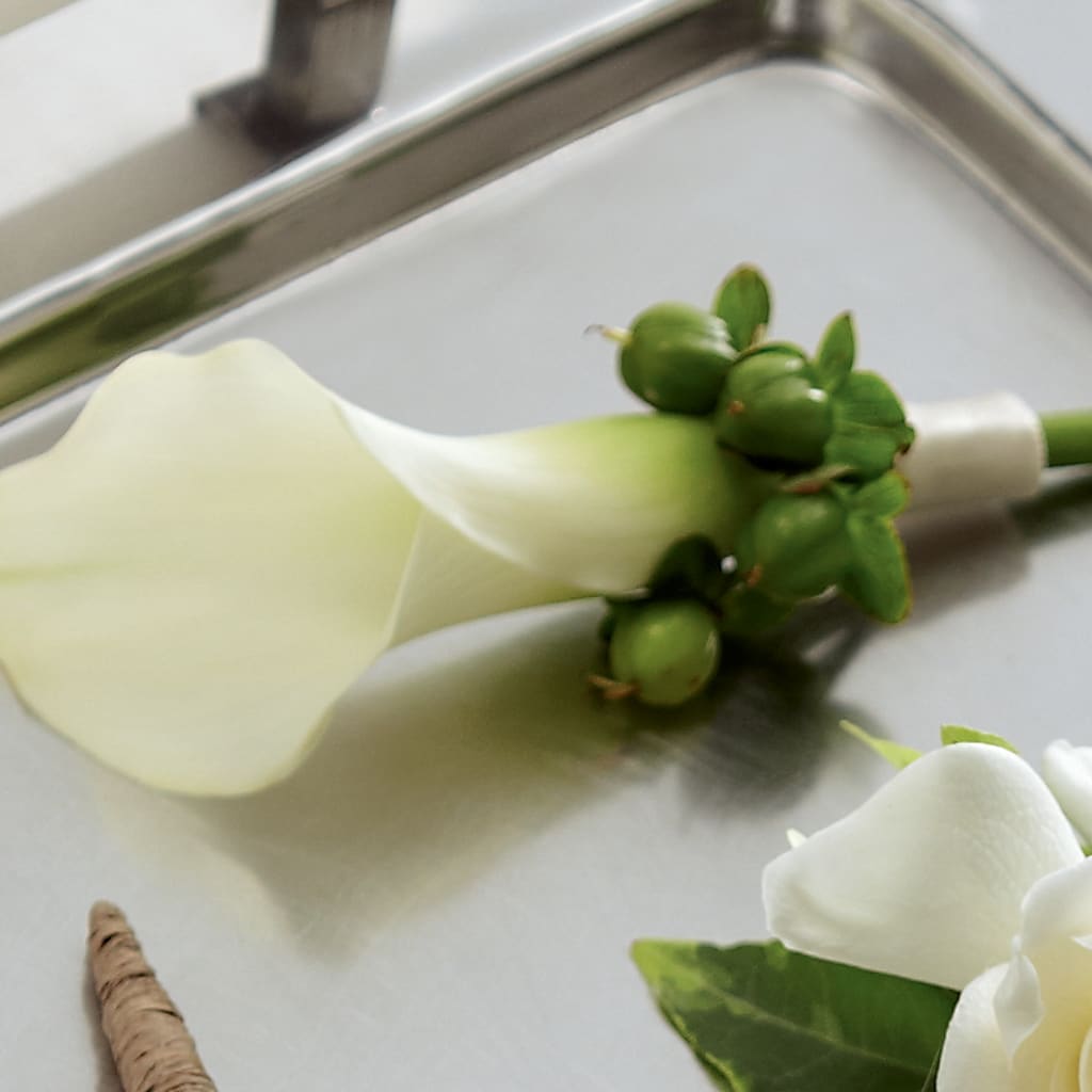 White Calla Boutonniere – CANDY'S CREATIONS, Hermitage MO