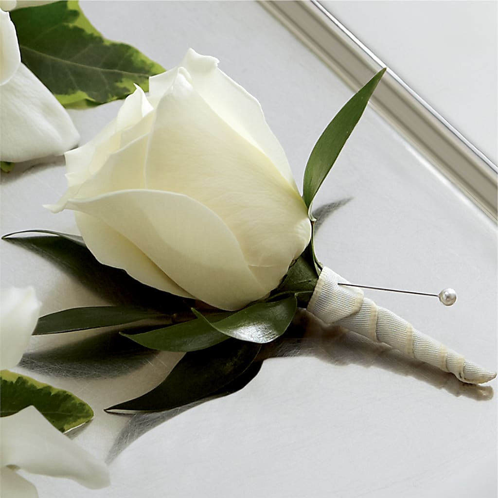 White Rose Boutonniere – CANDY'S CREATIONS, Hermitage MO