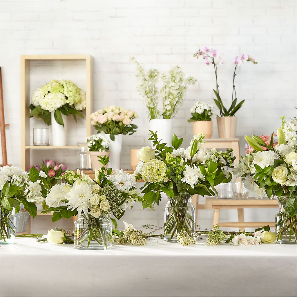 Classic Ivory – A Florist Original – CANDY'S CREATIONS, Hermitage MO