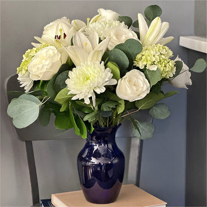 Snowy Dreams Bouquet – CANDY'S CREATIONS, Hermitage MO