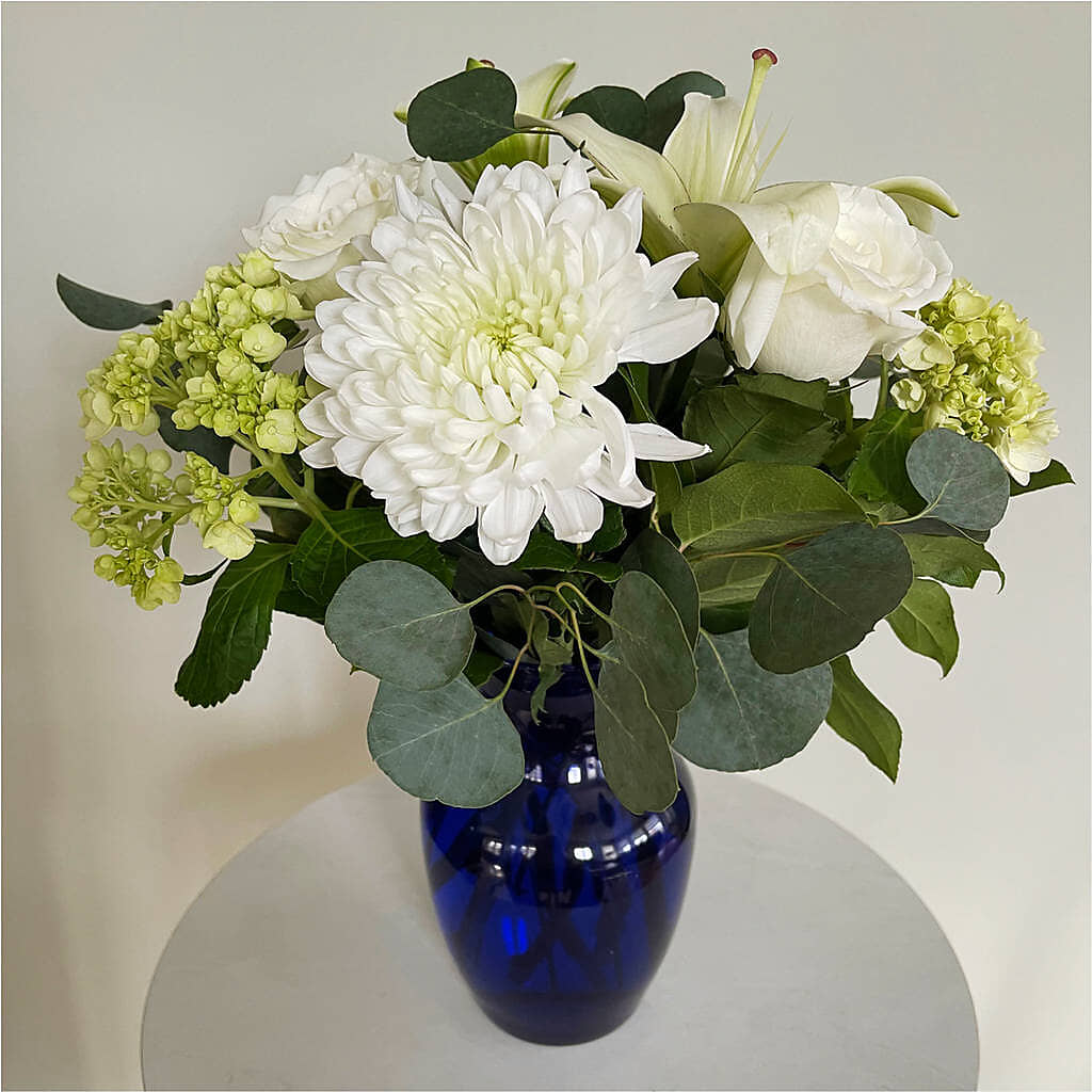 Snowy Dreams Bouquet – CANDY'S CREATIONS, Hermitage MO