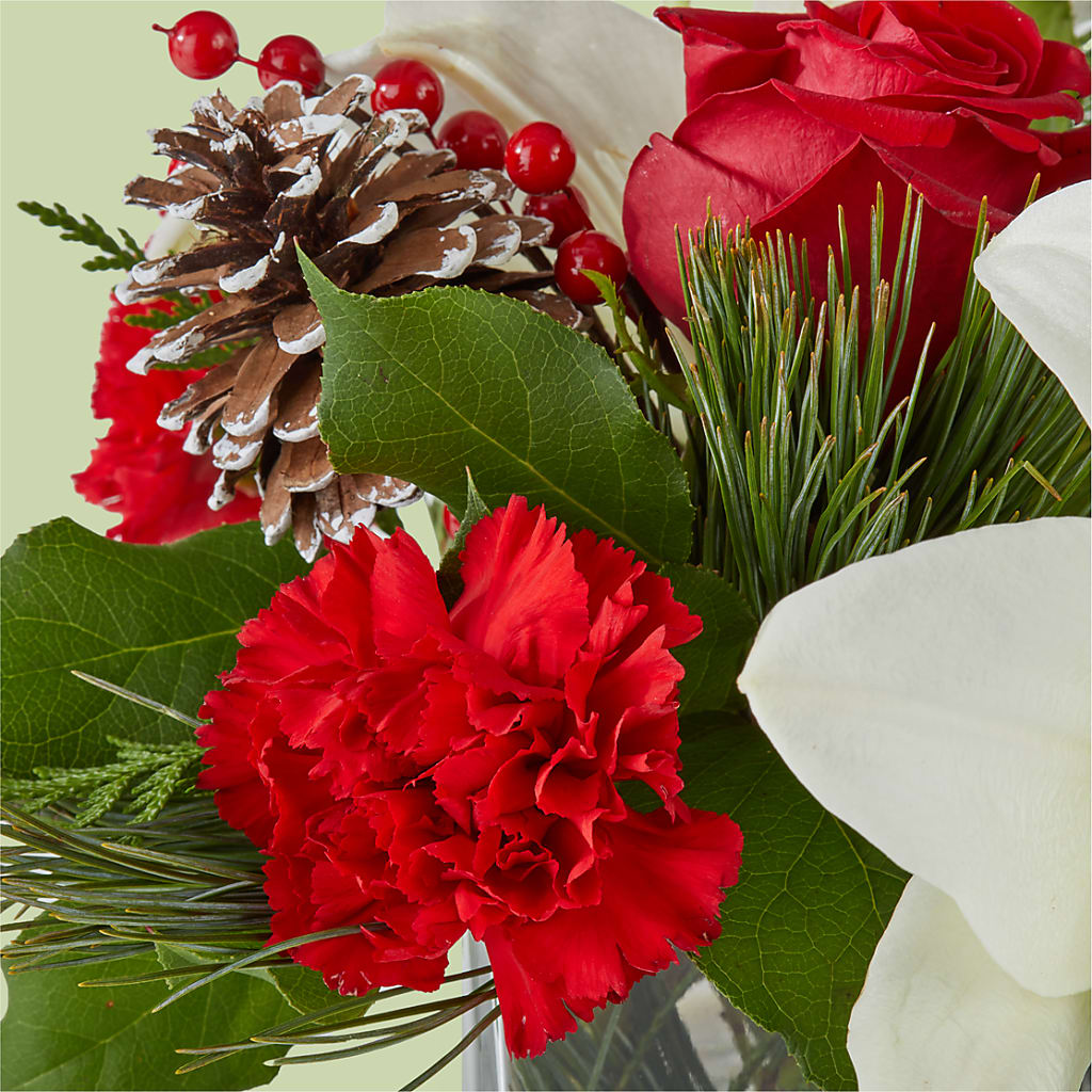 Glistening Icicles Bouquet – CANDY'S CREATIONS, Hermitage MO